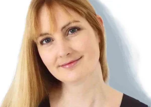 Portrait of author Victoria Williamson.